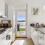 Luxury Lakeside Retreat * Ringsted