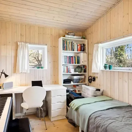 Apartment Luxury Lakeside Retreat *