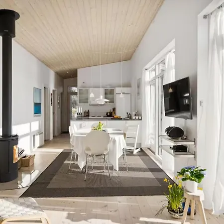Apartman Luxury Lakeside Retreat