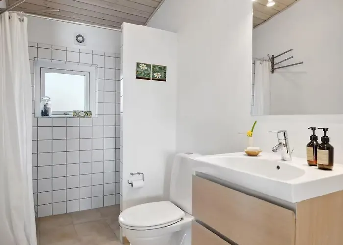 Luxury Lakeside Retreat * Ringsted